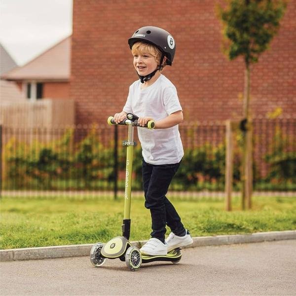 GLOBBER GO•UP SPORTY LIGHTS SCOOTER - LIME GREEN - 452-106