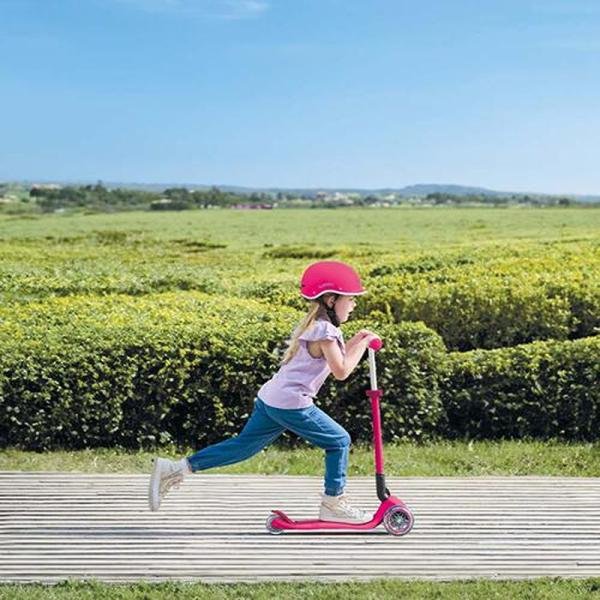GLOBBER PRIMO FOLDABLE SCOOTER - NEON PINK
