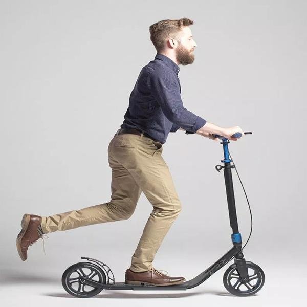 GLOBBER ONE NL 230 ULTIMATE SCOOTER - TITANIUM/LEAD GREY