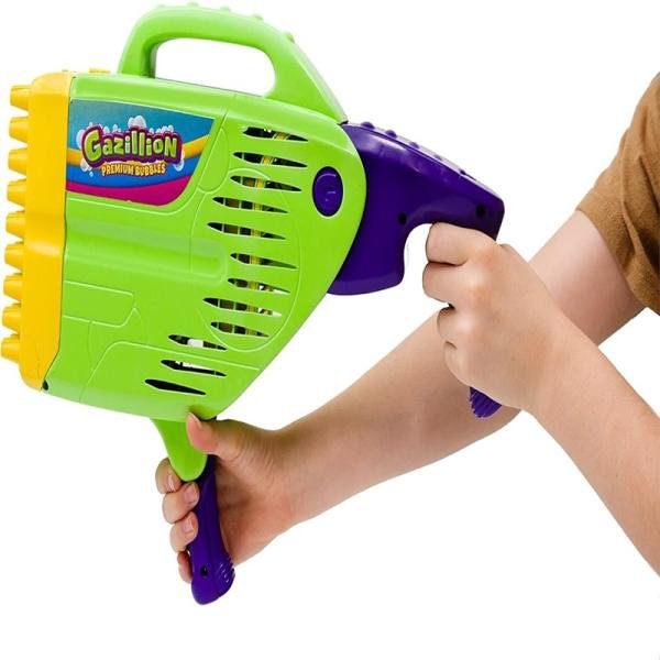 FUNRIS GAZILLION BUBBLE STORMIN BLASTER B/O 8OZ - 37611