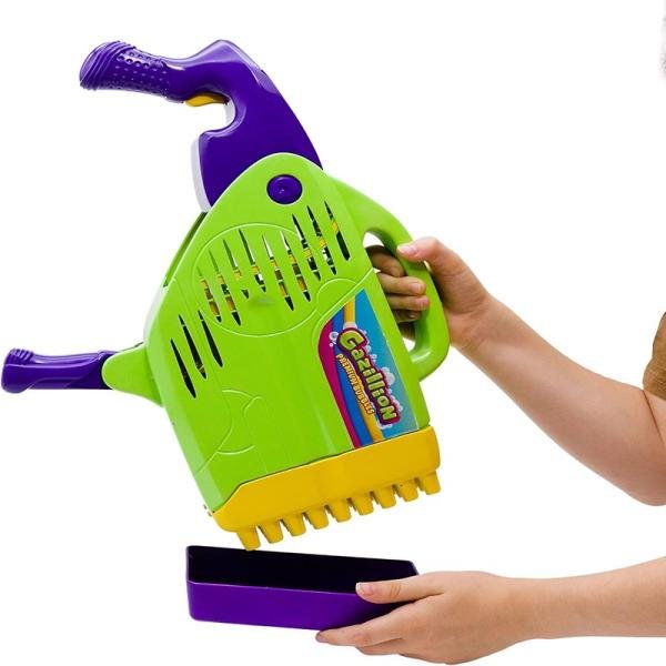 FUNRIS GAZILLION BUBBLE STORMIN BLASTER B/O 8OZ - 37611
