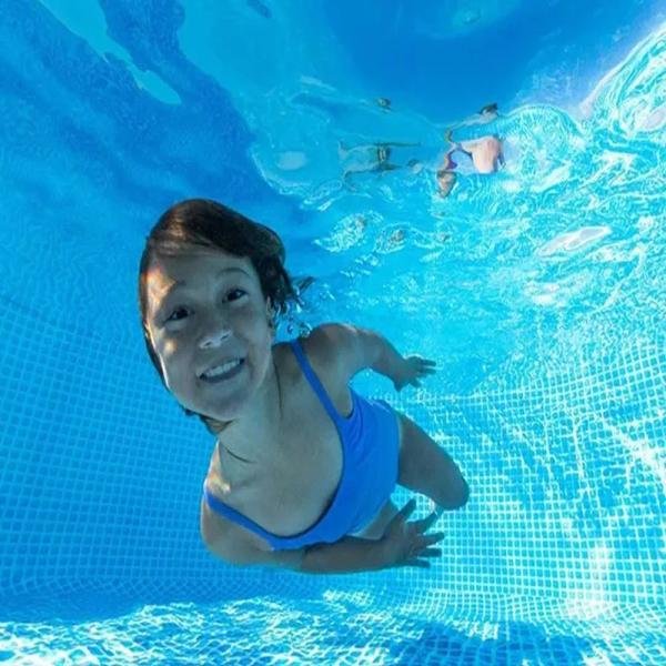 INTEX RECTANGULAR FRAME POOL SET (w/220-240V Filter Pump), Ages 6+ - 28274