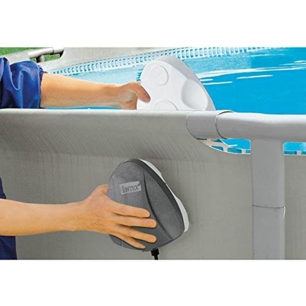 INTEX MAGNETIC LED POOL-WALL LIGHT (220-240 Volt) - 28698