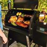 TRAEGER PRO 575 WOOD PELLET GRILL - TFB57GLEC