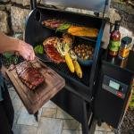 TRAEGER PRO 575 WOOD PELLET GRILL - TFB57GLEC