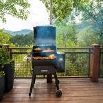 TRAEGER IRONWOOD 885 WOOD PELLET GRILL - TFB89BLFC