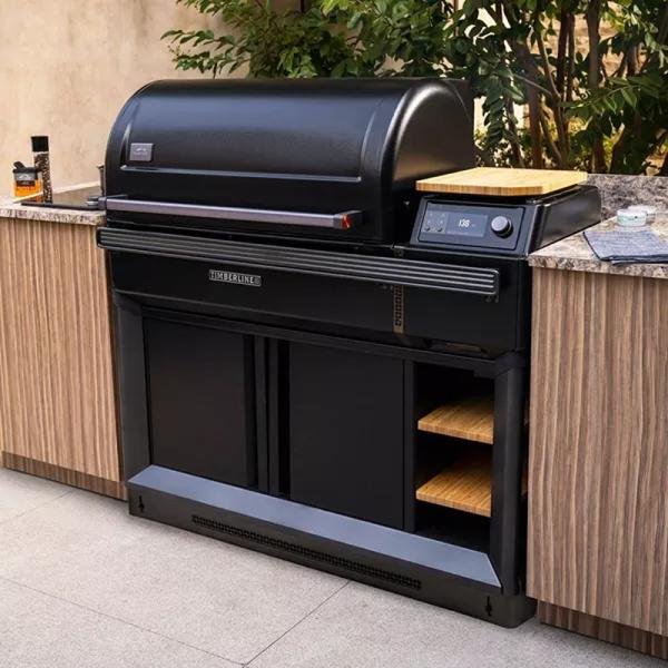 TRAEGER TIMBERLINE XL WOOD PELLET GRILL - TBB01RLGG