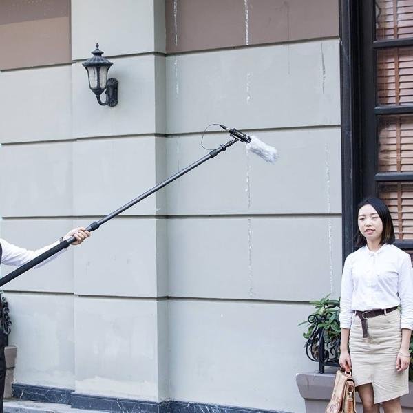 Boya Carbon Fiber Boompole with Internal XLR Cable, 1m (3.3') to 2.5m (8.2') extension Range, Three Telescoping Sections-BY-PB25