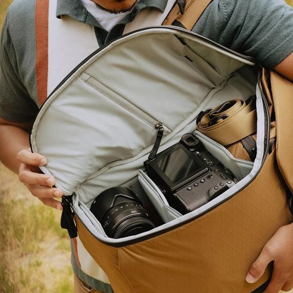 Peak Design Everyday Backpack 30L v2 Coyote - BEDB-30-CY-3