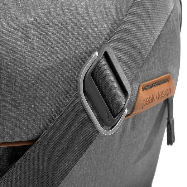 Peak Design Everyday Sling 10L v2 - Ash - BEDS-10-AS-2