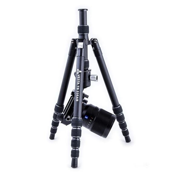 Vanguard VESTA TB 235AB ALUMINUM TRIPOD WITH T-51 BALL HEAD