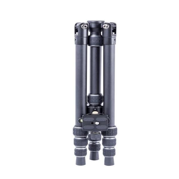 Vanguard VESTA TB 204AB ALUMINUM TRIPOD WITH T-46 BALL HEAD