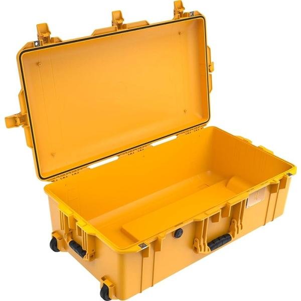 Pelican 1615AIR,WL/WF,PB-YELLOW - 016150-0001-240