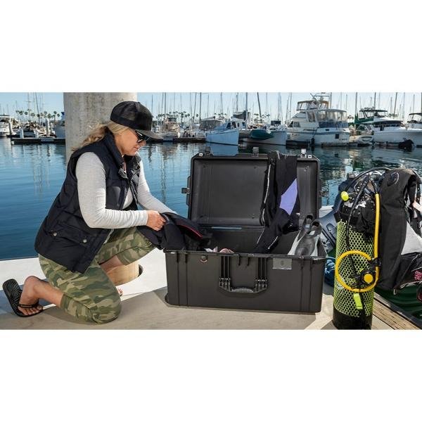 Pelican 1646AIR,WL/WF,BLK - 016460-0000-110