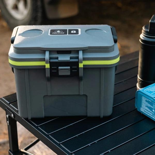 Pelican 8QT PERSONAL COOLER DKGRY/EGRN - 8Q-1-DKGRYEGRN