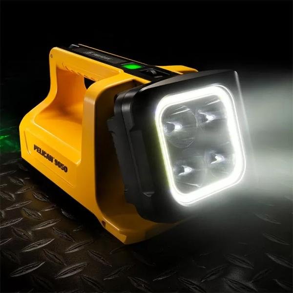 Pelican 9050,LI-ION/AA SPOT+FLOOD LANTERN,YW - 090500-0000-245