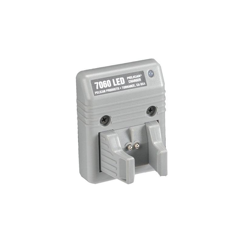Pelican 7070,DESK DASH CHARGER,7060 - CHG03-0001-000