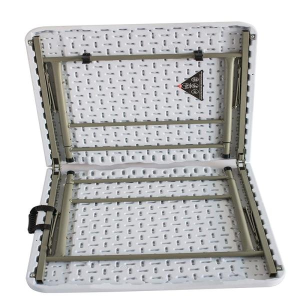 Procamp 4 FT Fold In Half Table 122 - SN-F122-1