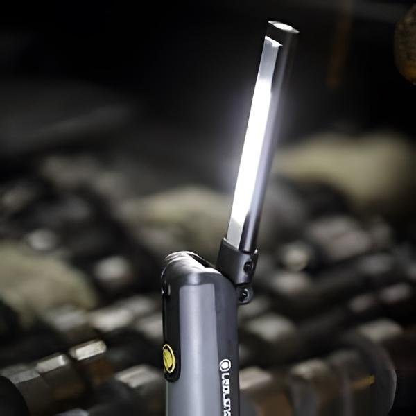 Ledlenser iW5R Flex Black Box - LL502006