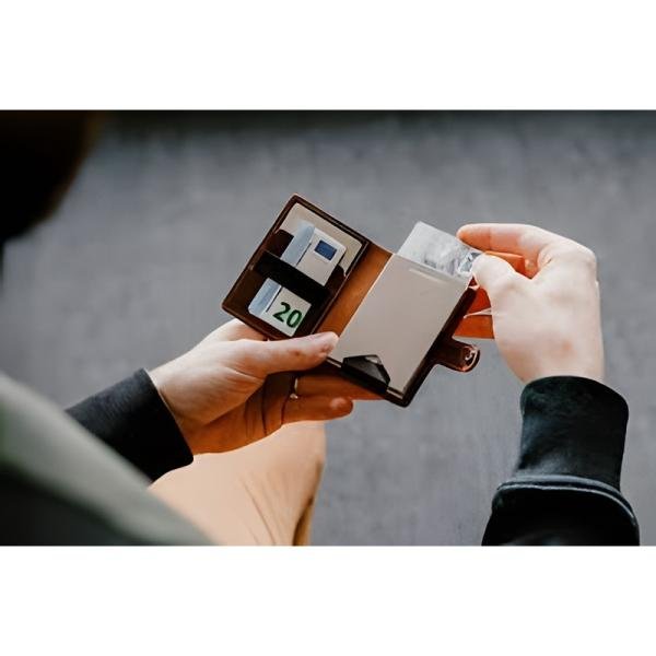 Ledlenser Lite Wallet Matte Caramel **EOL** - LL502396