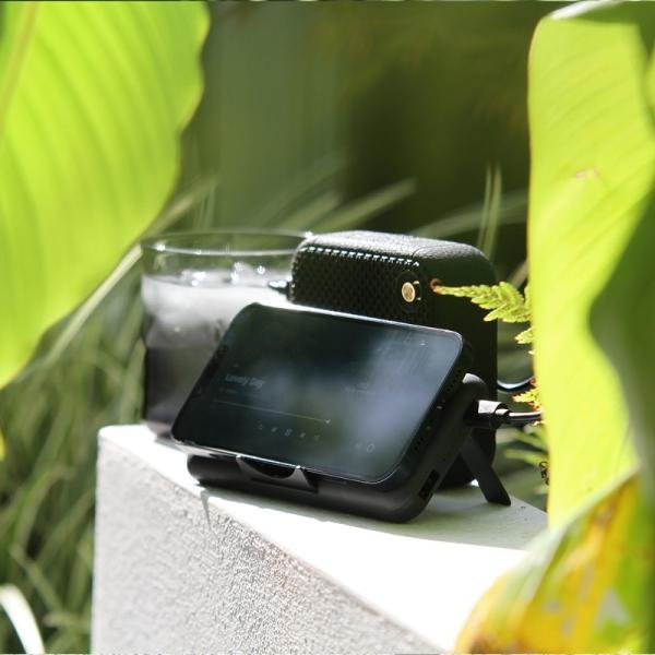 Nebo 10,000mAh Powerbank with Kickstand & wireless charging - NB2102